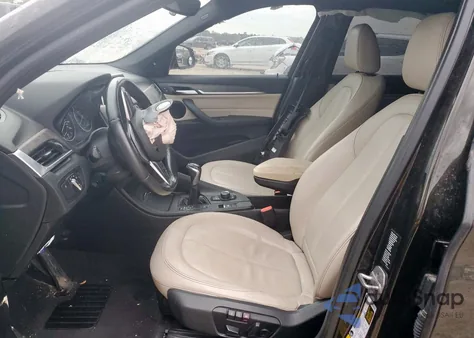 2017 BMW X1 xDrive28I z USA, uszkodzony, nr VIN WBXHT3C35H5F71683